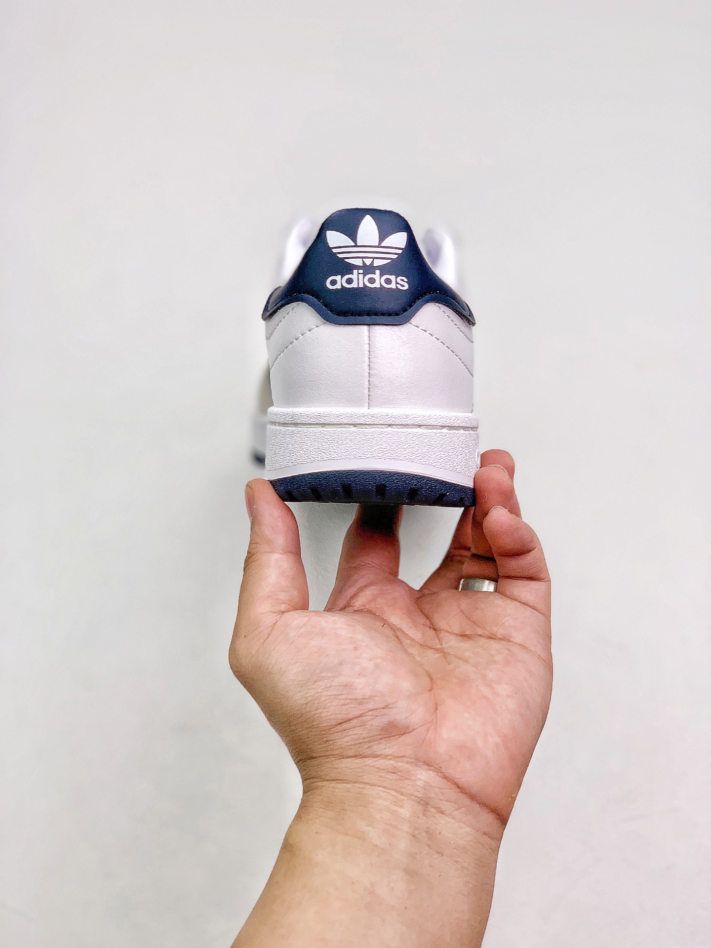 240 Adidas Team Court 复古百搭 简约运动风复刻adidas经典素材EF6054