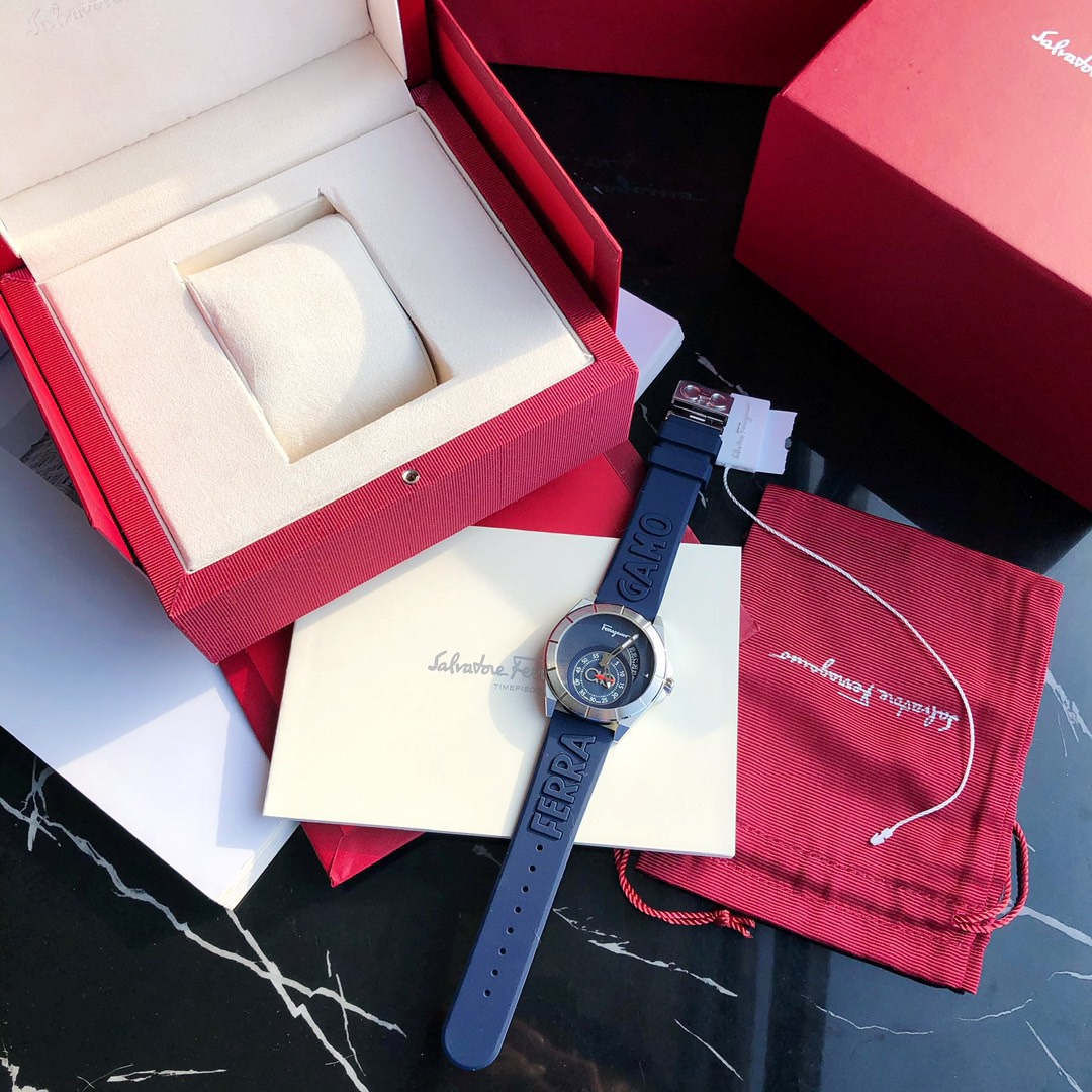 Часы Ferragamo
