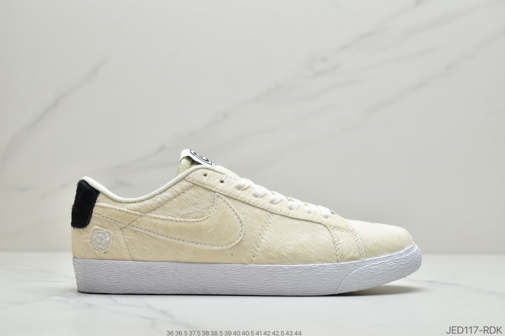 150 耐克Medicom Toy × Nike Sb Zoom Blazer low “BE@RBRICK”米白 积木熊 马毛 男女休闲鞋运动板鞋 CZ4620-200