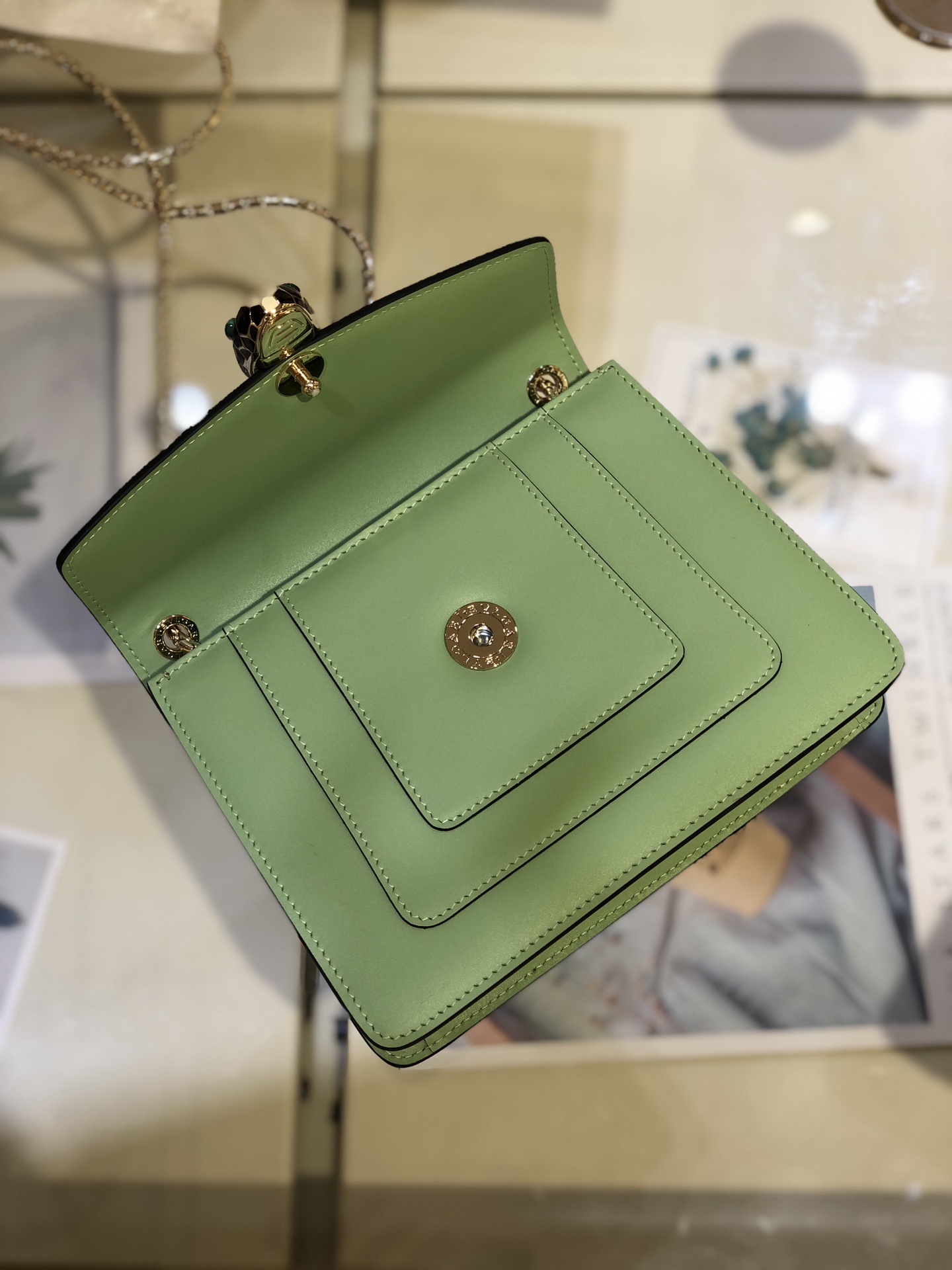 BVLGARI宝格丽薄荷绿小牛皮单肩斜挎包61879