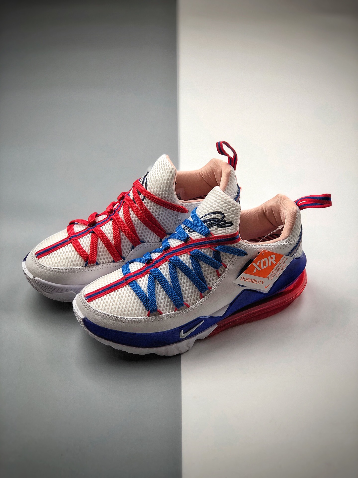 250 公司级 耐克Nike Lebron 17 LOW XC2 斯姆詹17代 大灌篮 Tone Squad子男实战篮球鞋CD5007-100