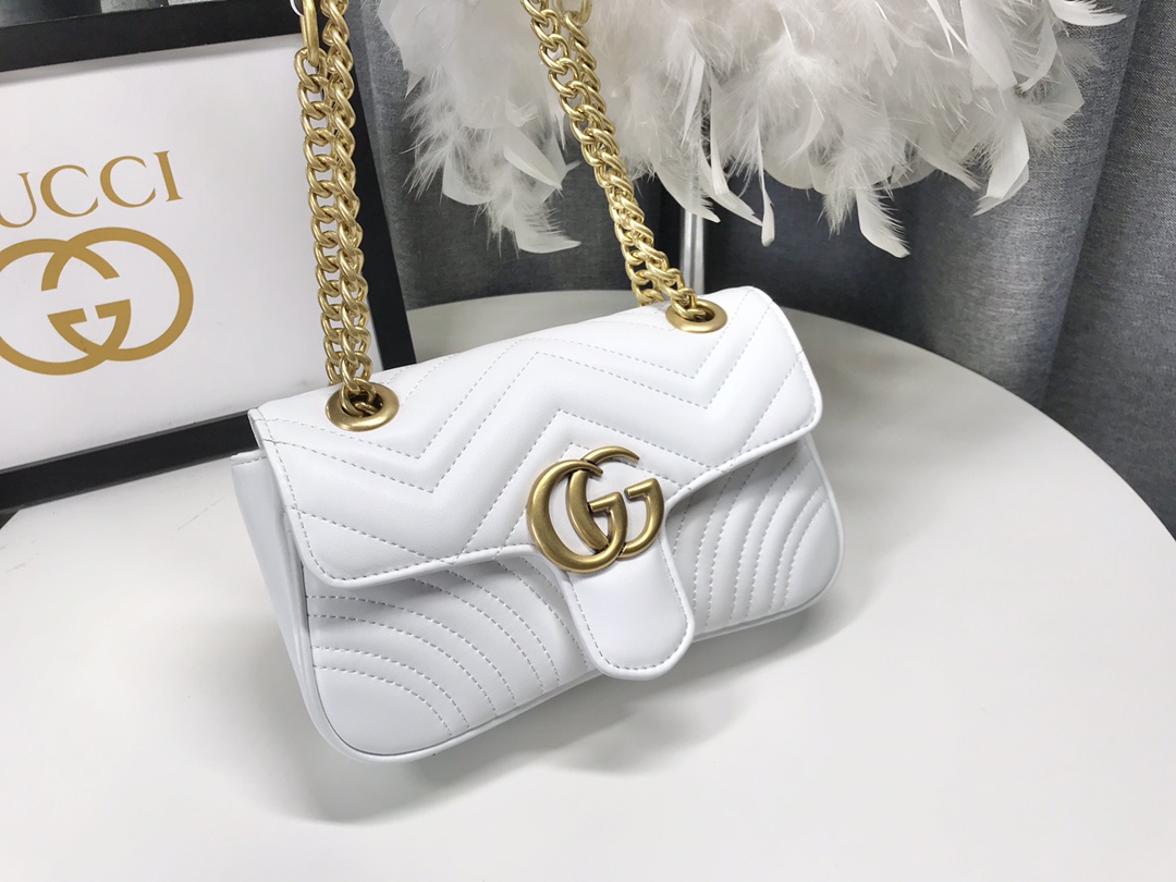 Gucci GG Marmont 小号美包 - 優雅なデザインと実用性