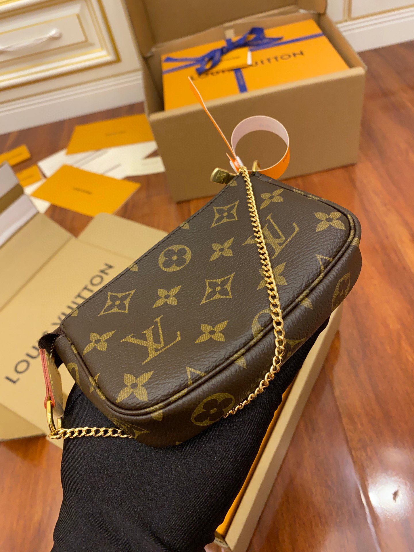 Louis Vuitton LV Mini Pochette Accessoires麻将包M58009