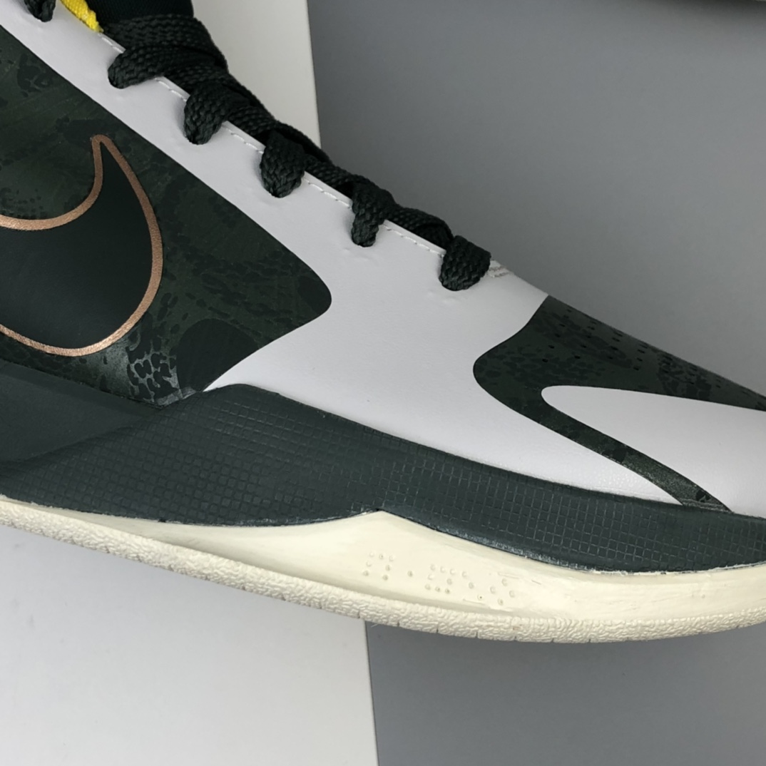 300  Nike Zoom Kobe V Protro ”EYBL” 科比5 精英绿 2020复刻低帮运动篮球鞋 CD4991-300