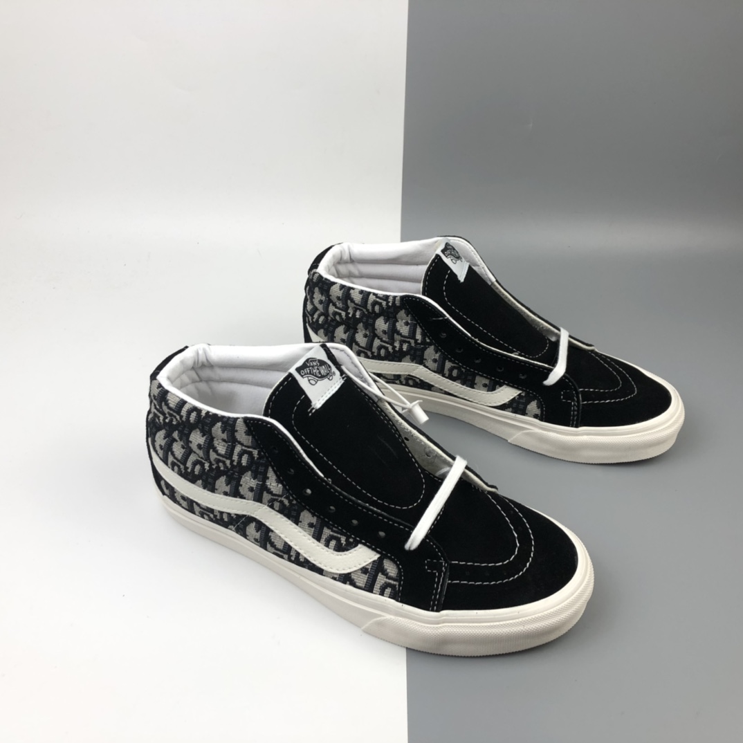 150 Dior x Vans Sk8-Mid “经典黑刺绣CD重影”万斯中帮迪奥联名板鞋 VN0A3WHDRB23