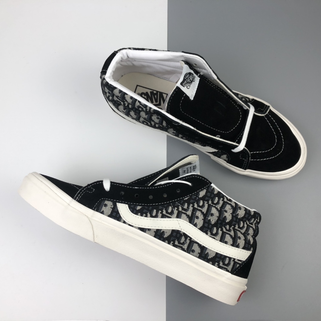 150 Dior x Vans Sk8-Mid “经典黑刺绣CD重影”万斯中帮迪奥联名板鞋 VN0A3WHDRB23