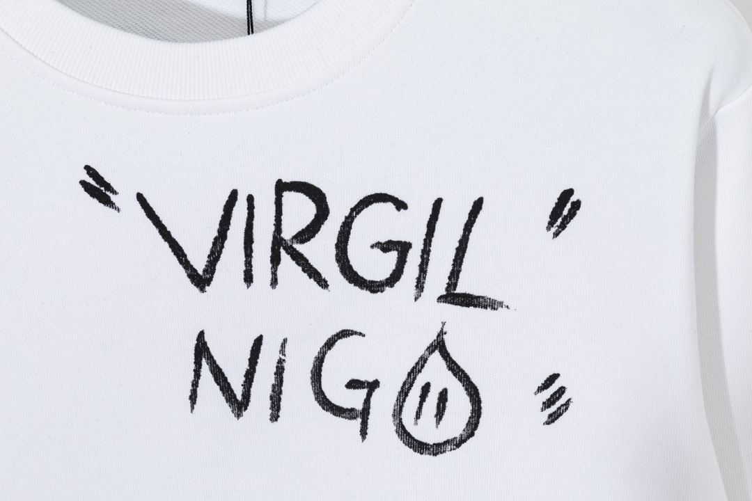 72秋冬新款 lv2020早秋新款 420g 手绘涂鸦白云闪电logo圆领卫衣