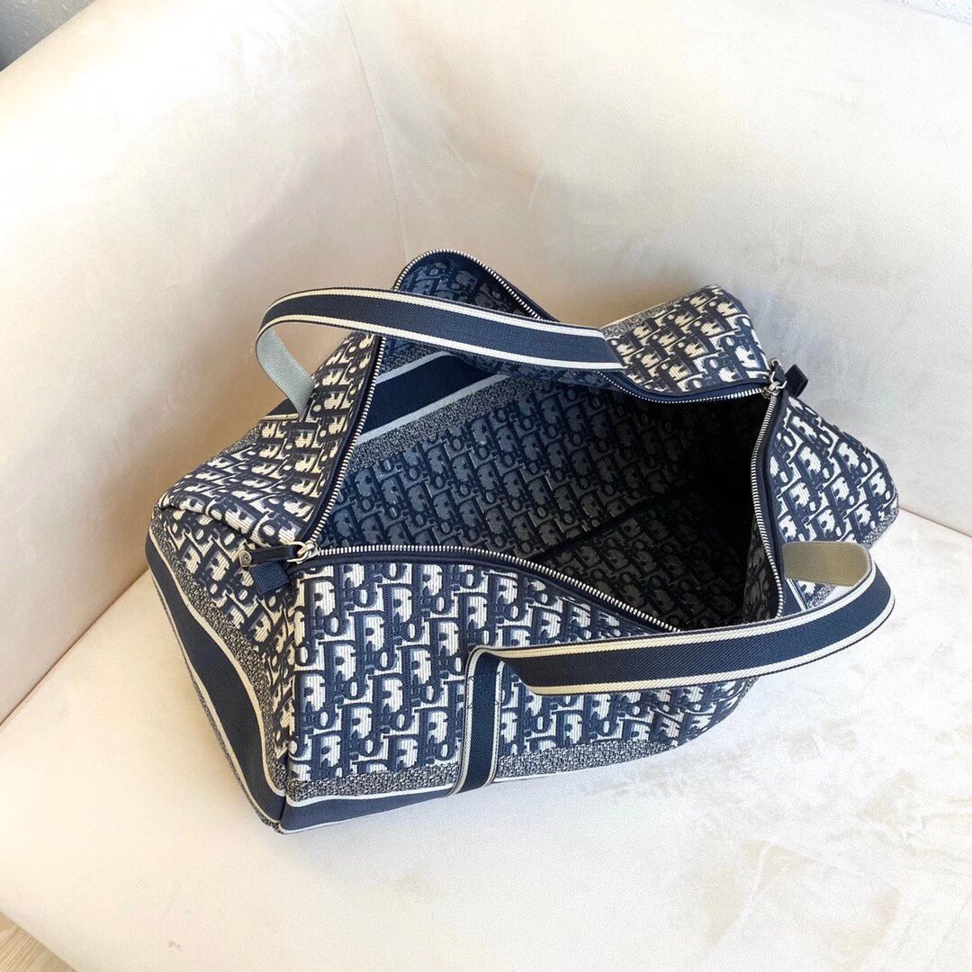 2020 Dior Classic Travel Blue Bag: A Must-Have for Fashion Lovers - 图片 8