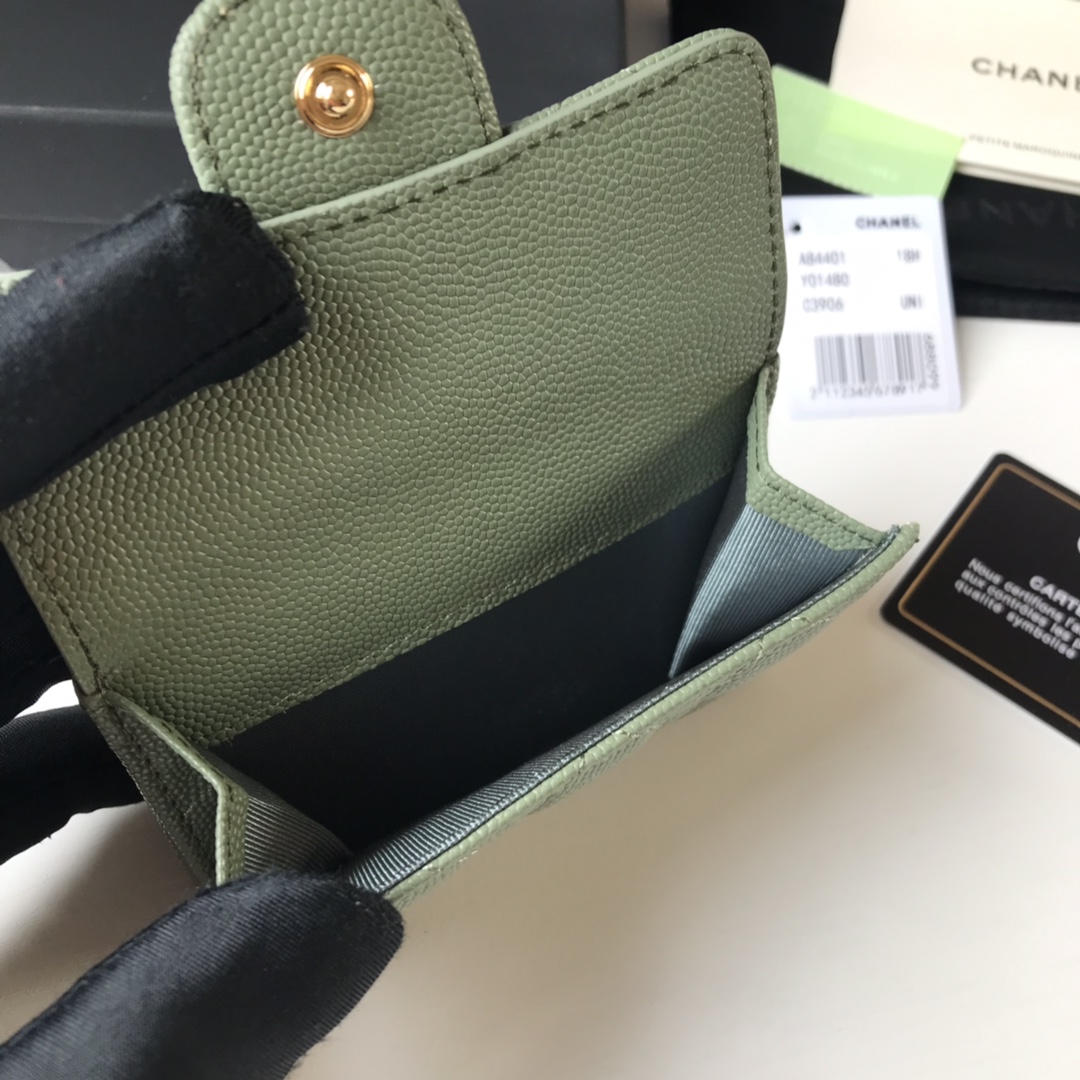 Chanel 升级版小香短三折钱包麻雀虽小 五脏俱全 实用性超强 款号84401 皮料五金
