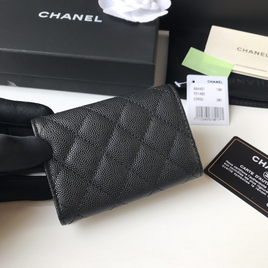Chanel 升级版小香短三折钱包麻雀虽小 五脏俱全 实用性超强 款号84401 皮料五金