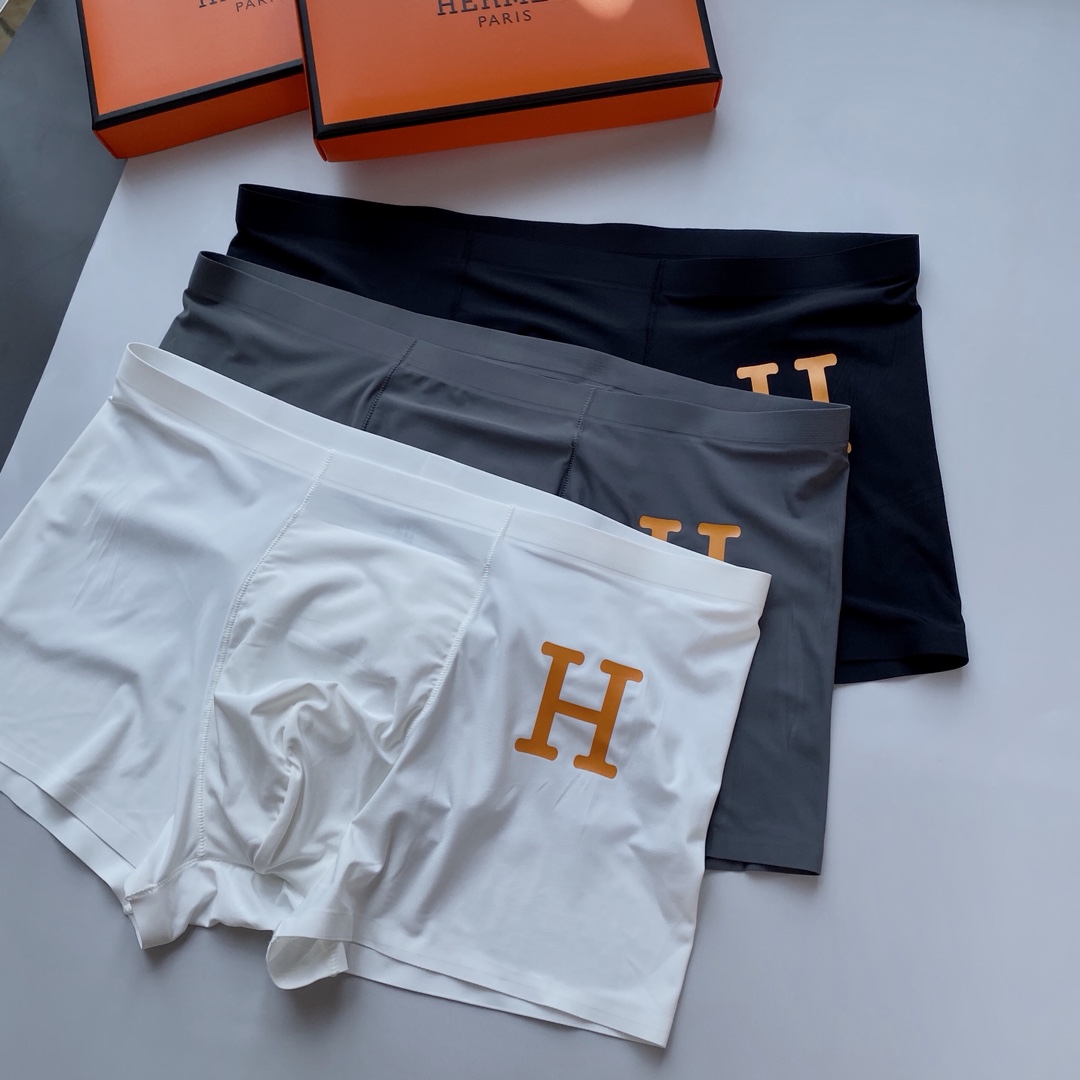 Hermes 爱马仕！时尚魅力男士精品！采用无痕拼接 无缝压胶工艺 高档羊奶丝材质 轻薄透气丝滑 无束缚