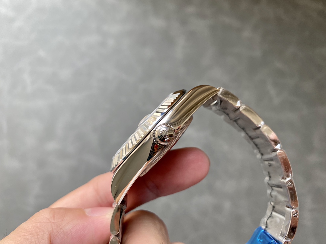 Rolex SKY 天行者シリーズ 42mm 自動巻きダブルタイムゾーン