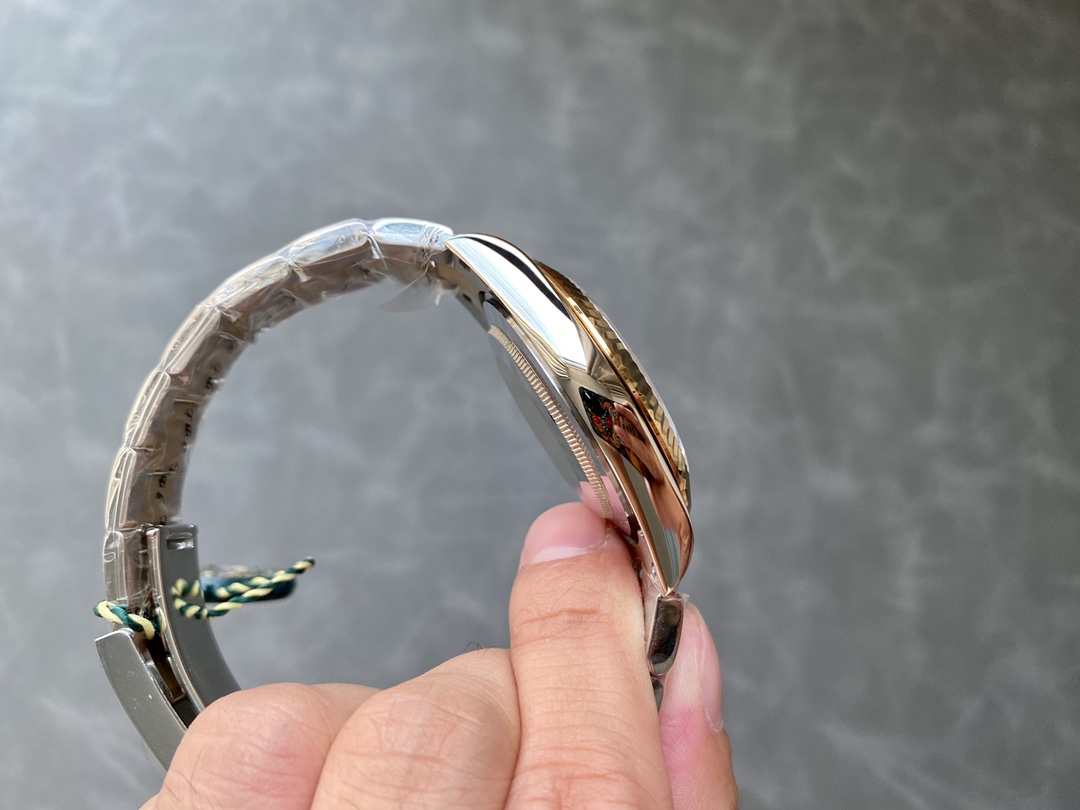 ロレックス SKY 天行者シリーズ 42mm 自動機械式腕時計