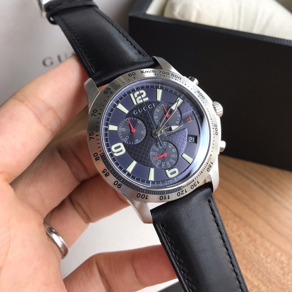 NO:388463,.original Gucci, new Gucci Little Bee belt men's watch, large parts original factory. Original Swiss ETA quartz movement, exquisite blue surface, multifunctional six-pin quartz movement watch, sapphire glass, ~42mm watch diameter. New complete set of [color][color],,gucci,gucci19860909.original Gucci,新款 古驰 小蜜蜂皮带男表,大部件原装厂出.原装瑞士ETA石英机芯,精致蓝色表面,多功能六针石英机芯表,蓝宝石玻璃,～42mm表径.全新全套出[色][色],,gucci,gucci,Watch