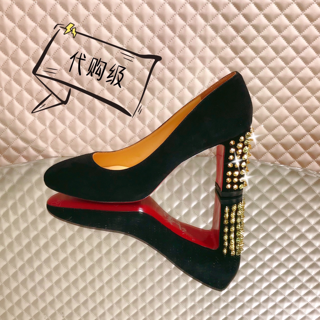 NO:336850,High-end custom classic series!  H8.5Cm size 35-42. Leather sole.-8 Black sheep gold nails, official website synchronization standard European code Reference:-8 Color:black/gold Material:veau velours Lining:red goat leather Heel height:8.5Cm Sole:leather sole Size:EU 35-42 (US 4-11):,,christian louboutin,sheep,Leather soles19860909高端订制 精典款系列！ H8.5Cm尺码35-42码.真皮大底 .－8黑羊猄金钉,官网同步 标准欧码 Reference:-8 Color:black/gold Material:veau velours Lining:red goat leather Heel heigh:8.5Cm Sole:leather sole Size:EU 35－42（US 4一11) :,,christian louboutin,sheep,Leather soles,Women's Shoes