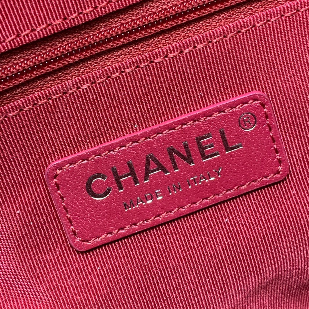CHANEL Gabrielle hobo bag 中号流浪包 AS1521白色