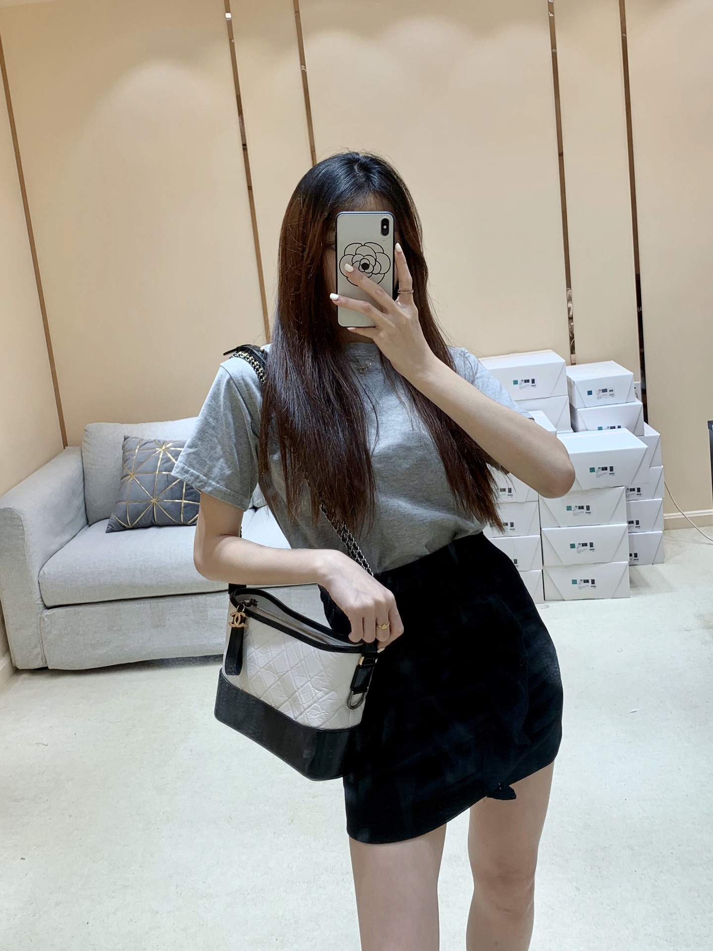 CHANEL Gabrielle hobo bag 中号流浪包 AS1521白色