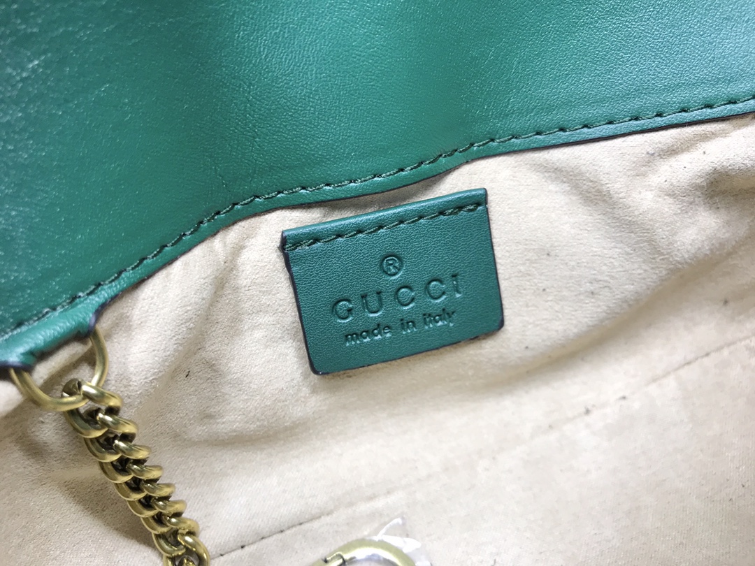 G家ミニチェーンバッグ - 構造的デザインと真皮製