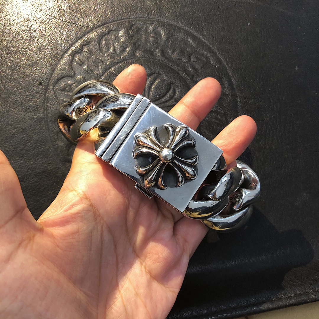 Chrome Hearts MZ出品 开版 【新品上架】𝗖𝗵𝗿𝗼𝗺𝗲 𝗛𝗲𝗮𝗿𝘁𝘀 克罗心 十字粗手链