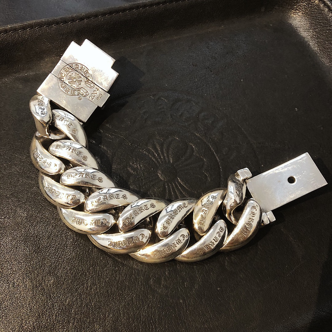 Chrome Hearts MZ出品 开版 【新品上架】𝗖𝗵𝗿𝗼𝗺𝗲 𝗛𝗲𝗮𝗿𝘁𝘀 克罗心 十字粗手链