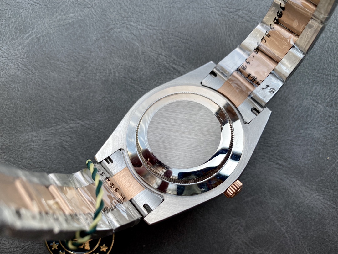 ロレックス SKY 天行者シリーズ 42mm 自動巻きメカニズム