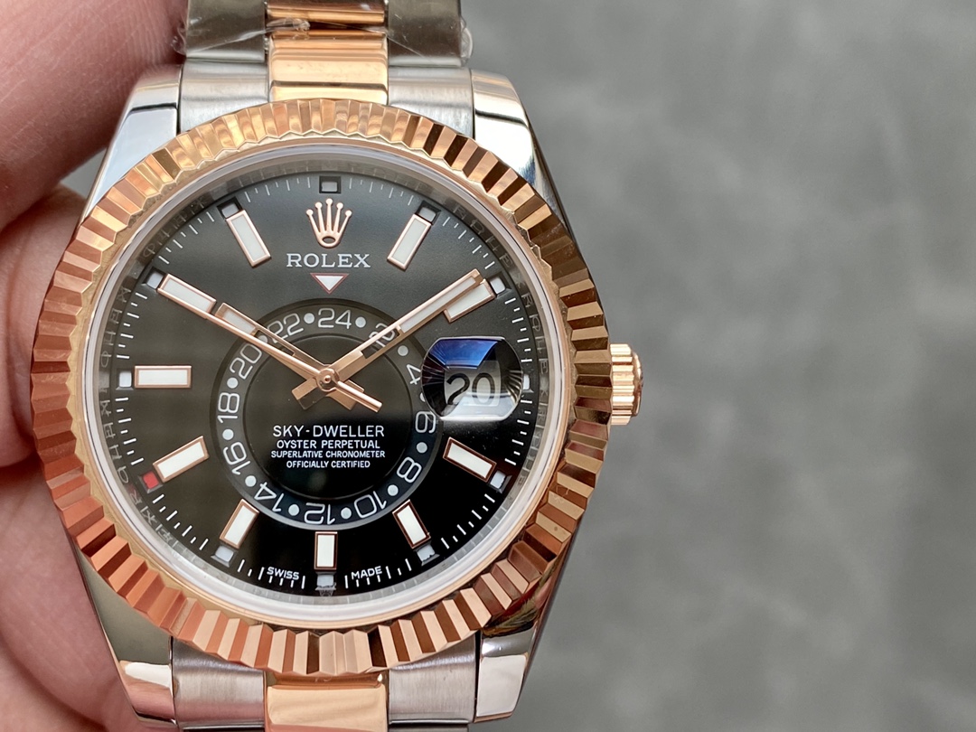 ロレックス SKY 天行者シリーズ 42mm 自動巻きメカニズム