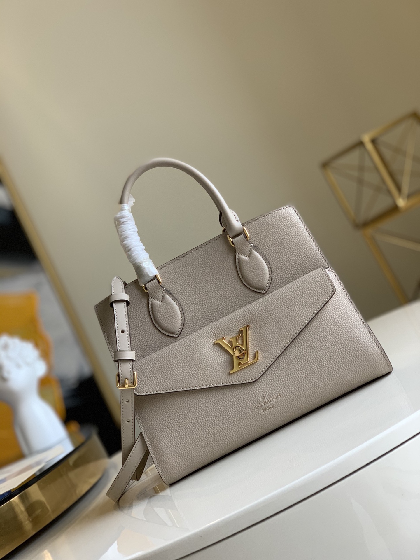 Louis Vuitton Handbags Tote Bags Calfskin Cowhide M55817