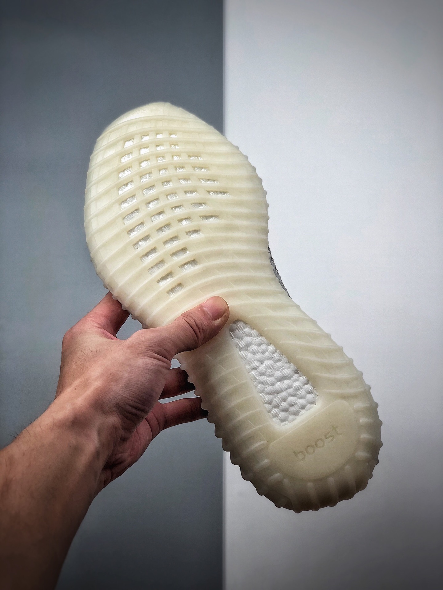 250 #最强性价比 公司级 400以下绝无对手 #Adidas Yeezy 350 Boost V2 天使 #德国进口机台针织成型 EF2905