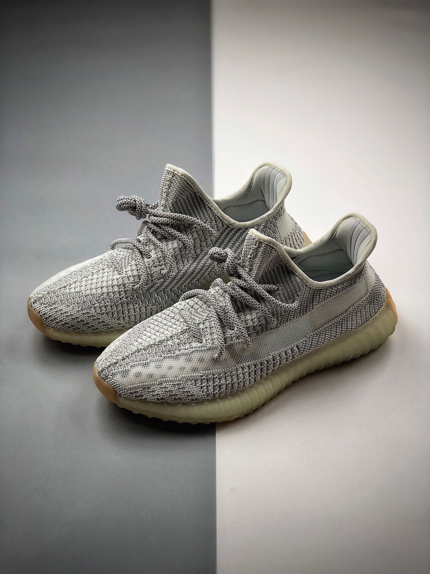 250 #最强性价比Adidas Yeezy 350 Boost V2 地球天使 FX4348