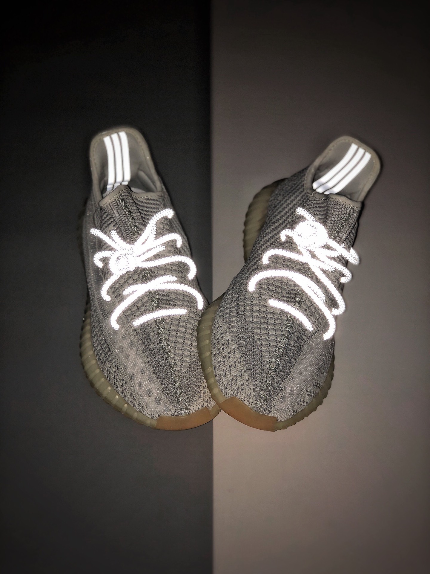 250 #最强性价比Adidas Yeezy 350 Boost V2 地球天使 FX4348