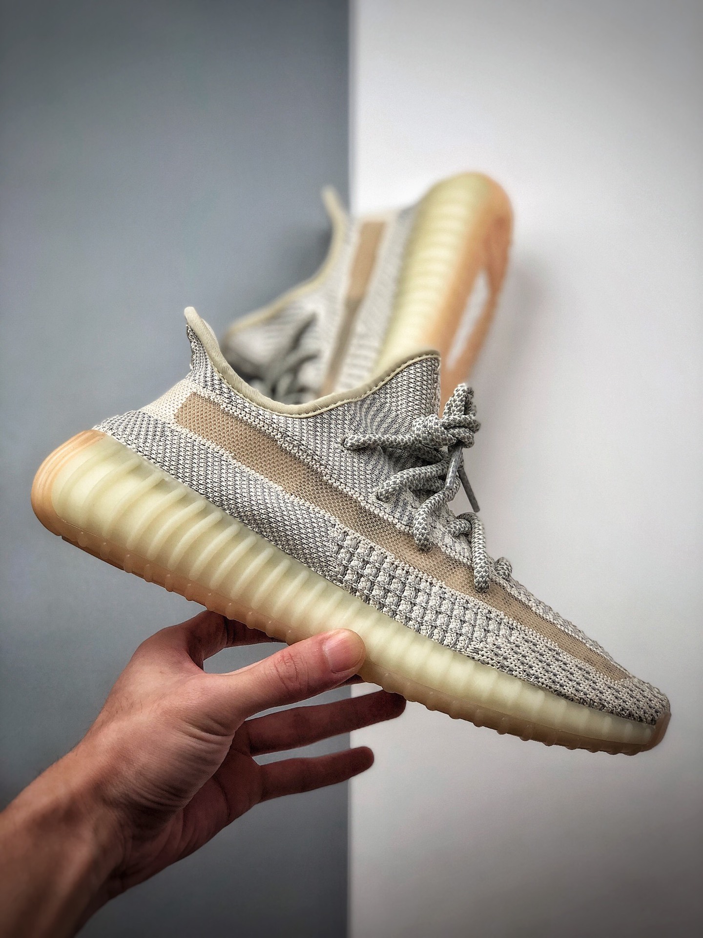 250 #最强性价比 公司级 400以下绝无对手 #Adidas Yeezy 350 Boost V2 须白 FU9161