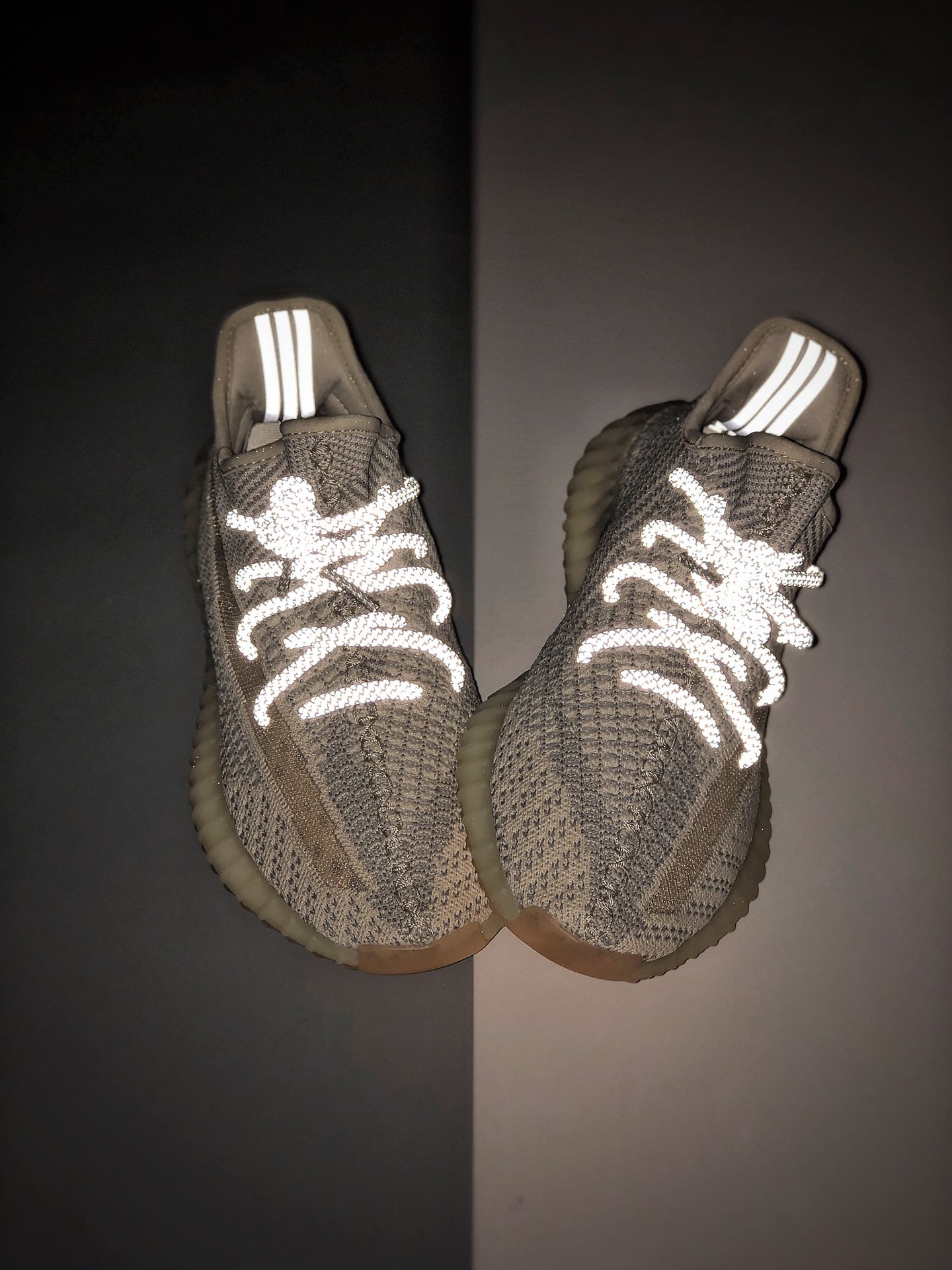 250 #最强性价比 公司级 400以下绝无对手 #Adidas Yeezy 350 Boost V2 须白 FU9161