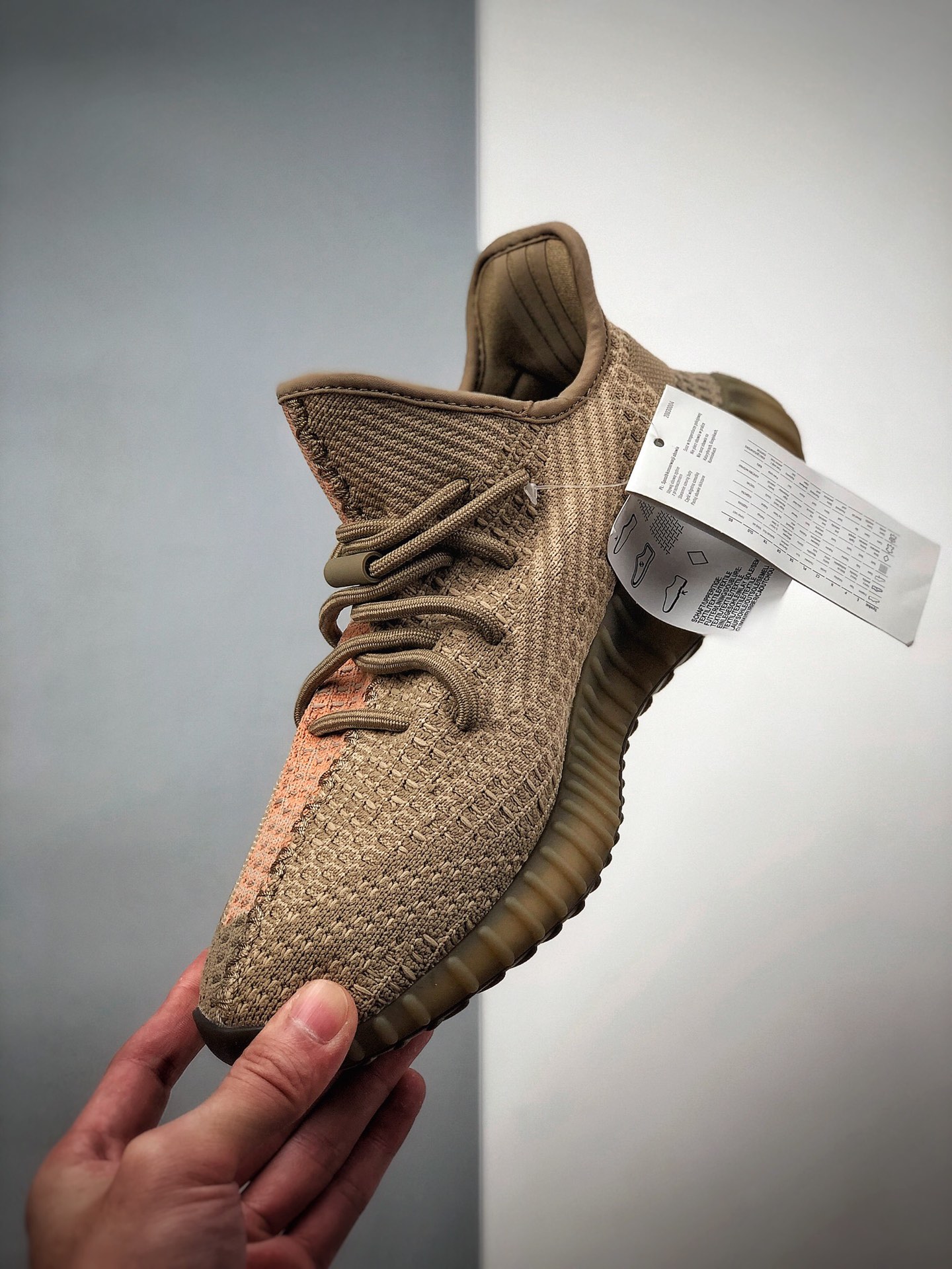 250 Adidas Yeezy 350 Boost V2 驼灰  货号：FZ5240