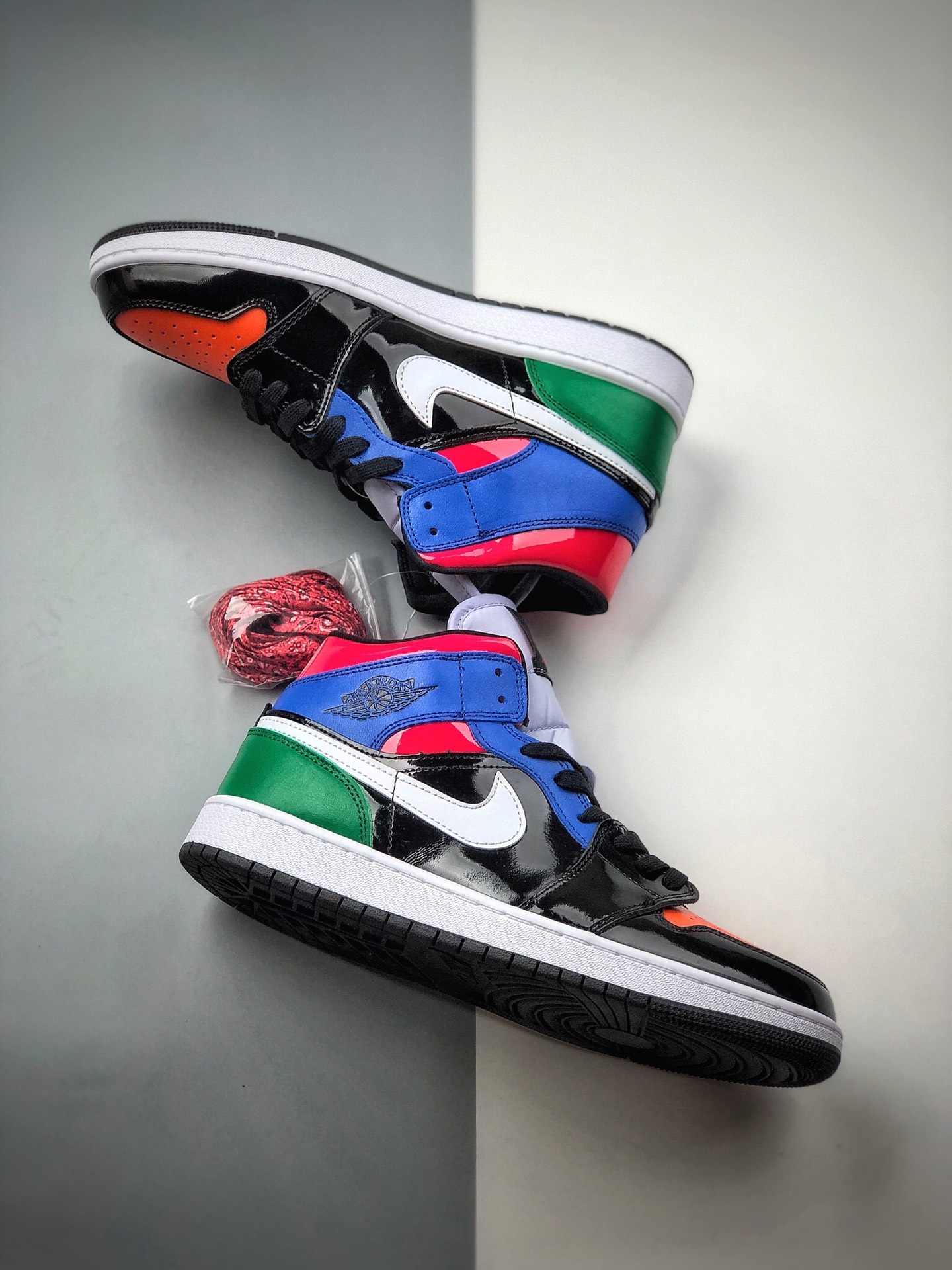 250 Air Jordan 1 Mid  AJ1/ 乔1 中邦CV5276-001