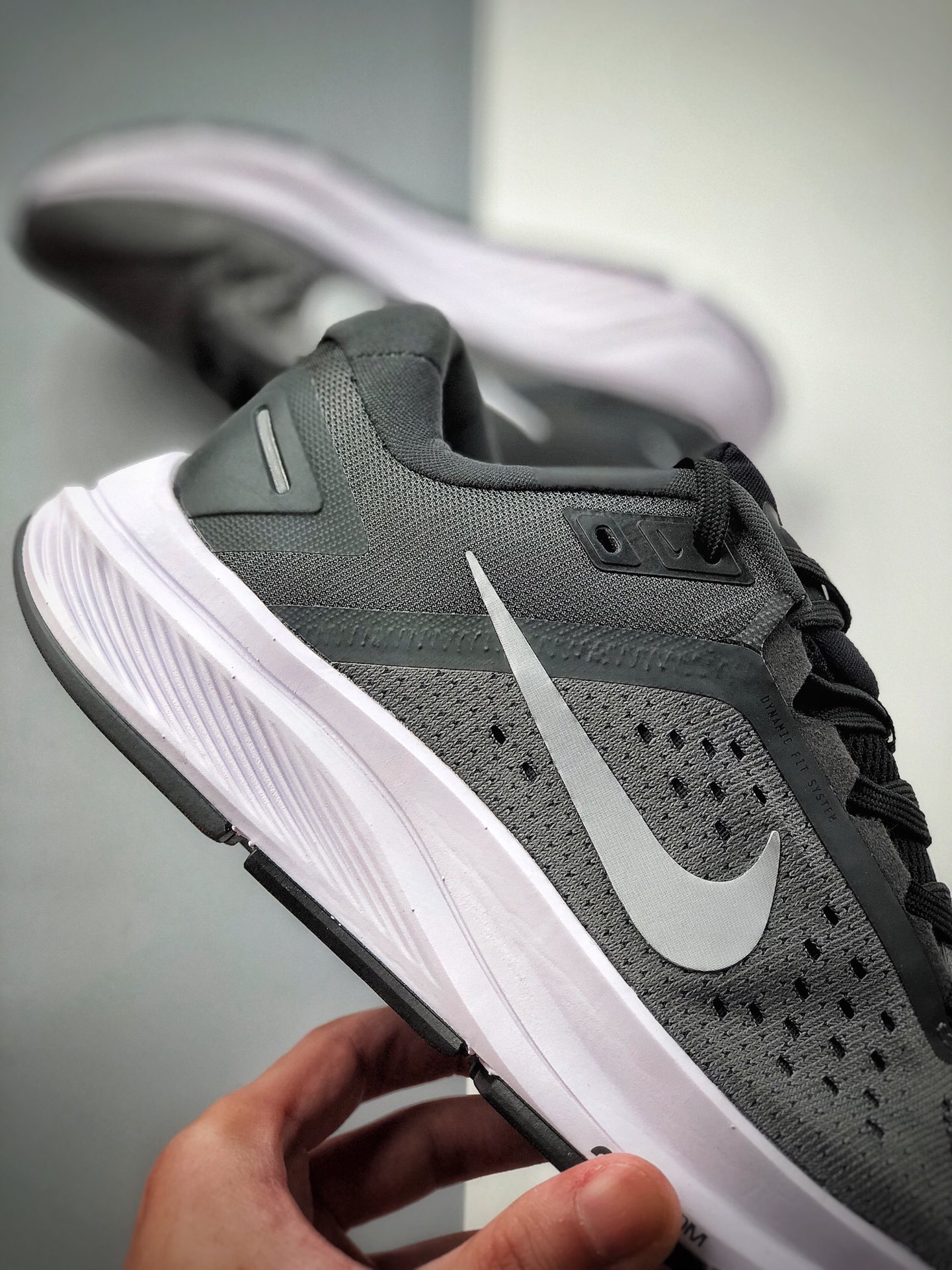 190  公司级Nike Zoom Structure 23  贾卡面透气 舒适软底