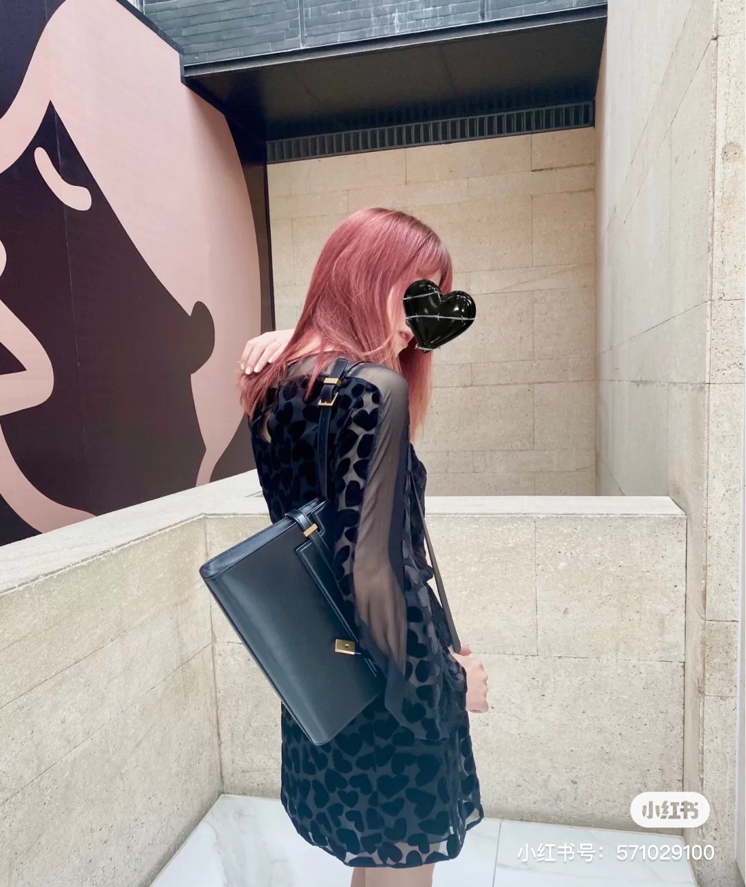 Ysl 𝑴𝒂𝒏𝒉𝒂𝒕𝒕𝒂𝒏 29CM曼哈顿法棍包 579271黑色牙签纹金扣