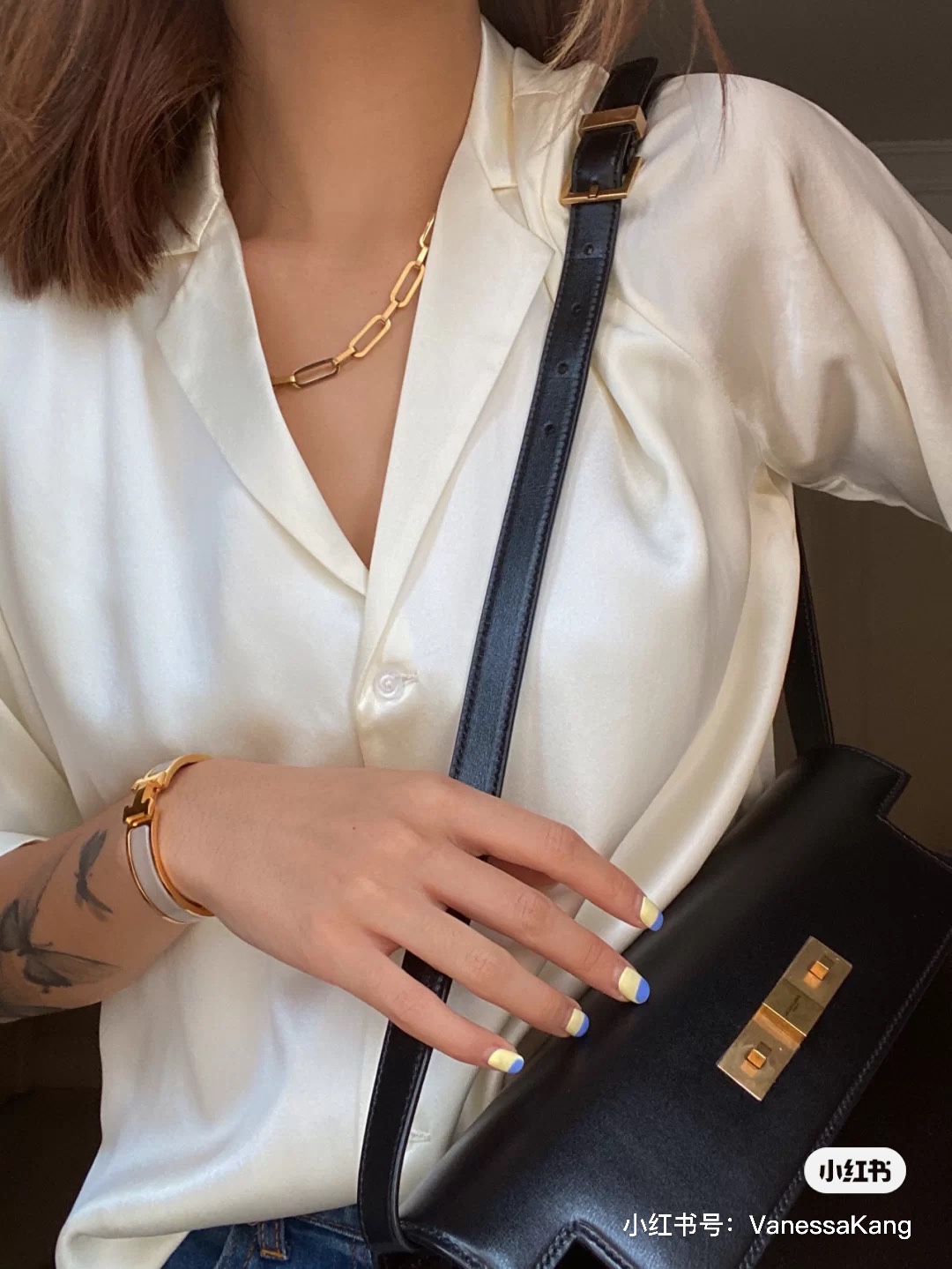 Ysl 𝑴𝒂𝒏𝒉𝒂𝒕𝒕𝒂𝒏 29CM曼哈顿法棍包 579271黑色牙签纹金扣