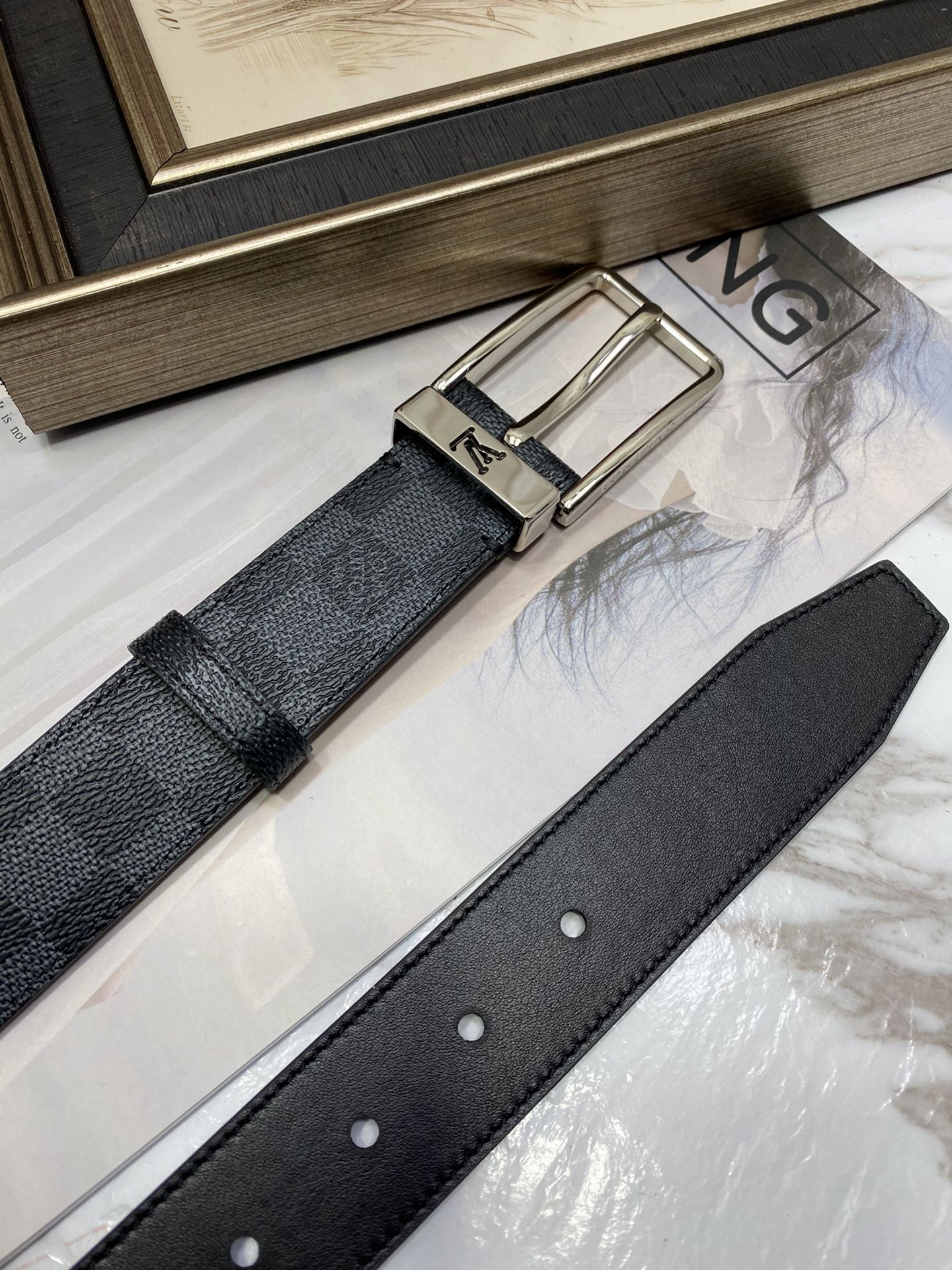 Lv路易威登LOUISVUITTON