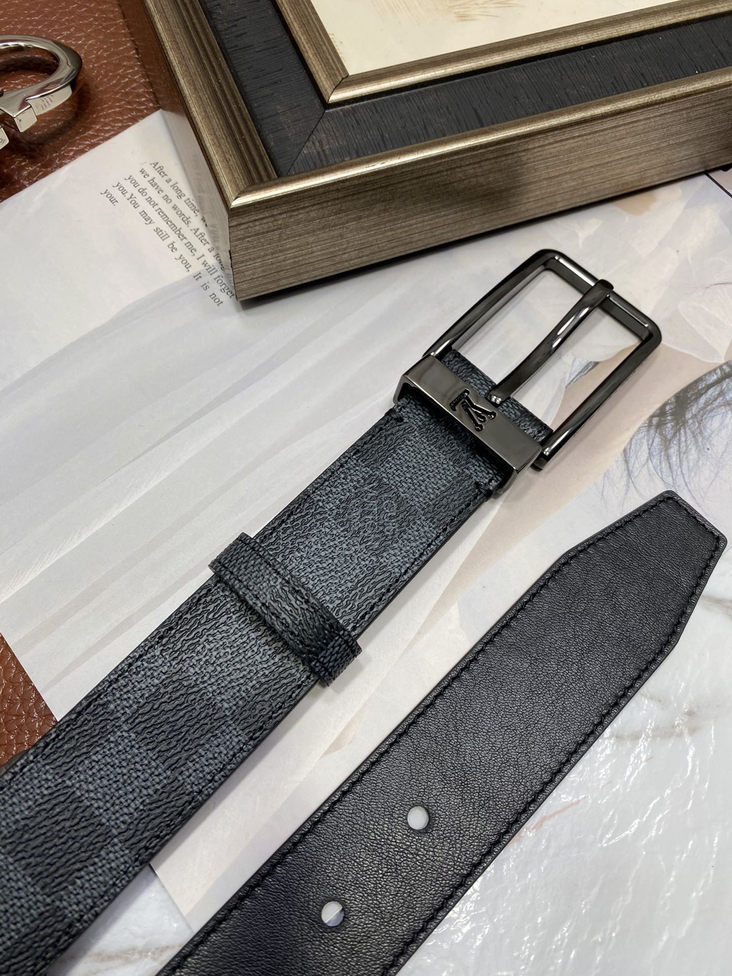 Lv路易威登LOUISVUITTON