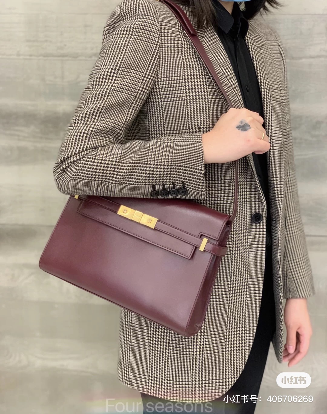 Ysl 𝑴𝒂𝒏𝒉𝒂𝒕𝒕𝒂𝒏 29CM曼哈顿法棍包 579271酒红色牙签纹金扣