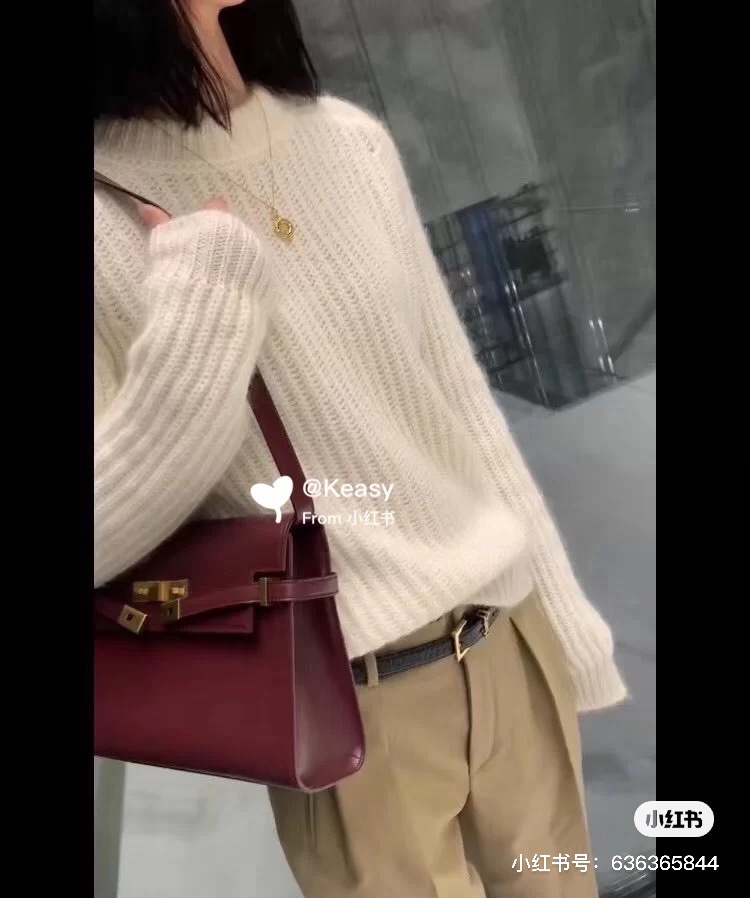 Ysl 𝑴𝒂𝒏𝒉𝒂𝒕𝒕𝒂𝒏 29CM曼哈顿法棍包 579271酒红色牙签纹金扣
