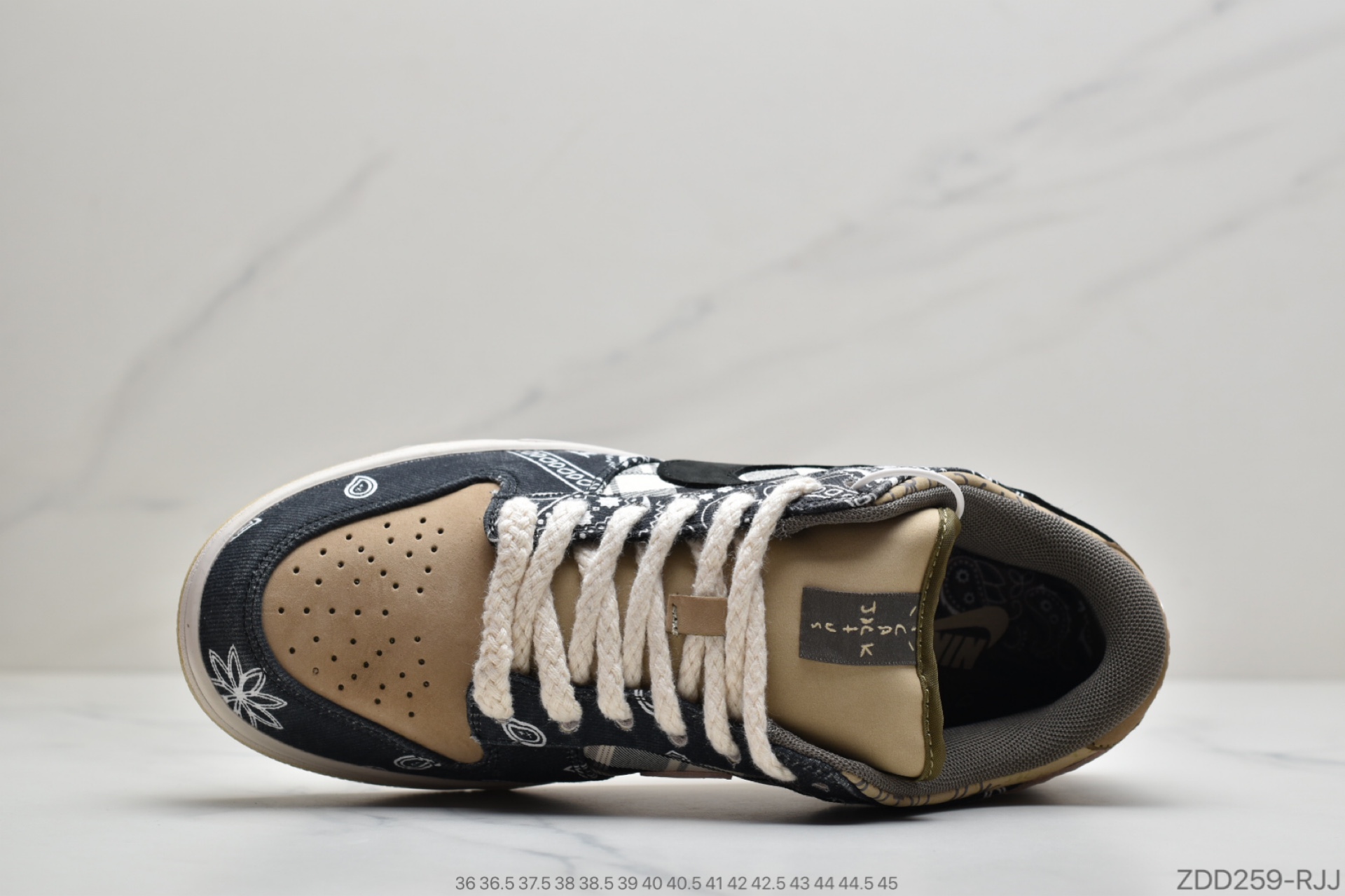230 公司级耐克Travis Scott × SB Dunk Low 腰果花 CT5053-001