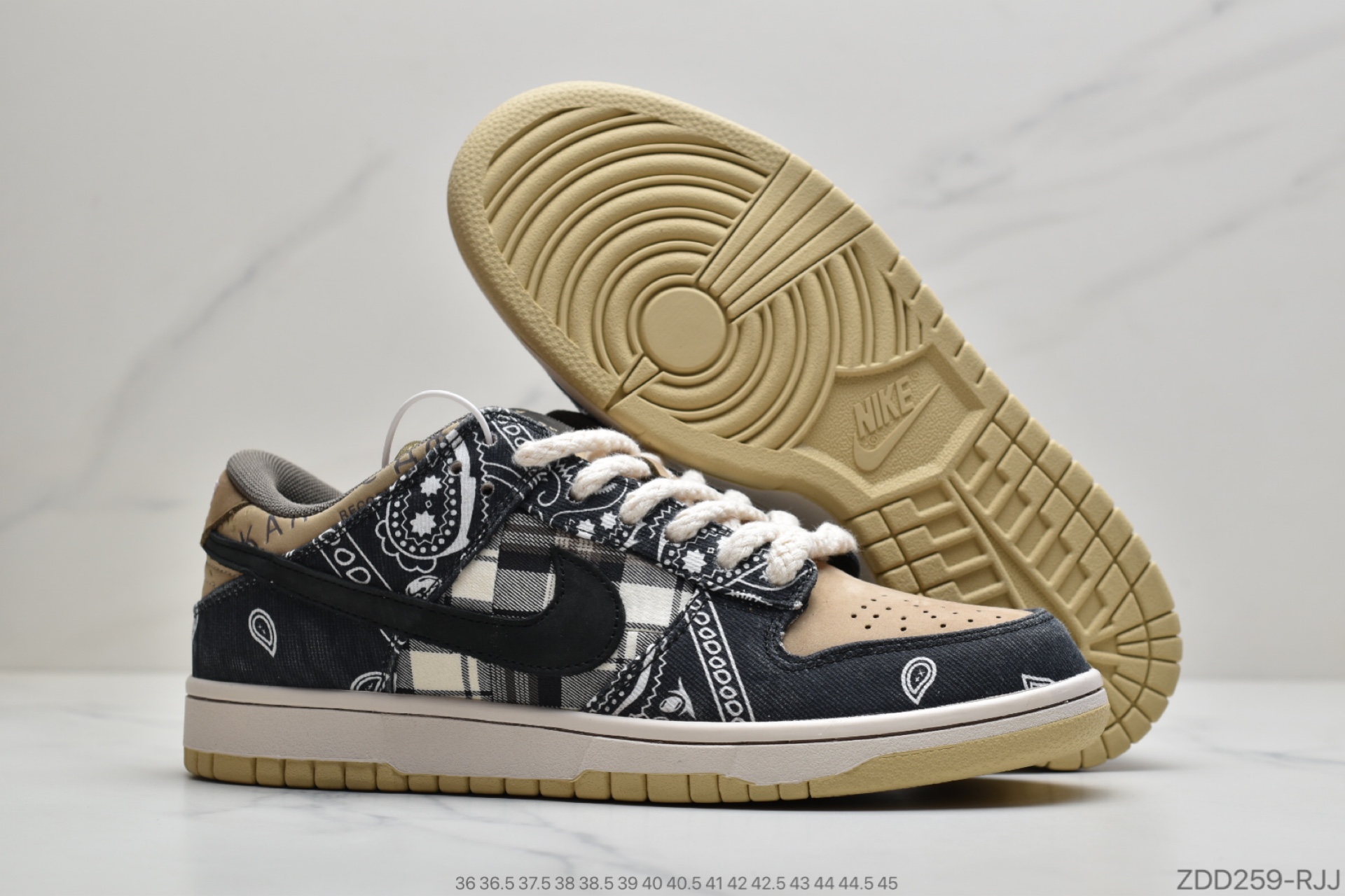 230 公司级耐克Travis Scott × SB Dunk Low 腰果花 CT5053-001