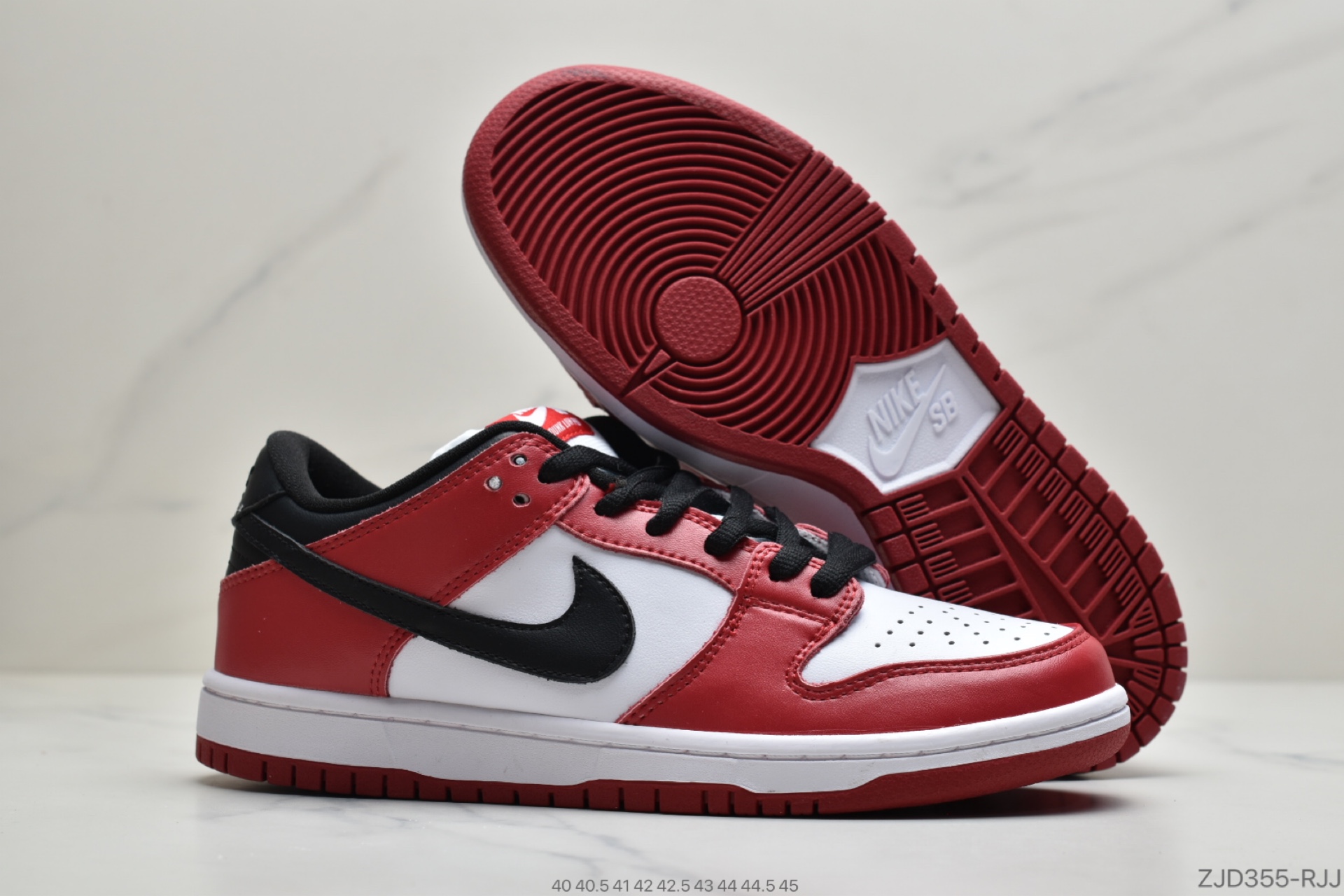 240 公司级耐克NIKE 耐克SB低帮板鞋 芝加哥 货号：BQ6817-600