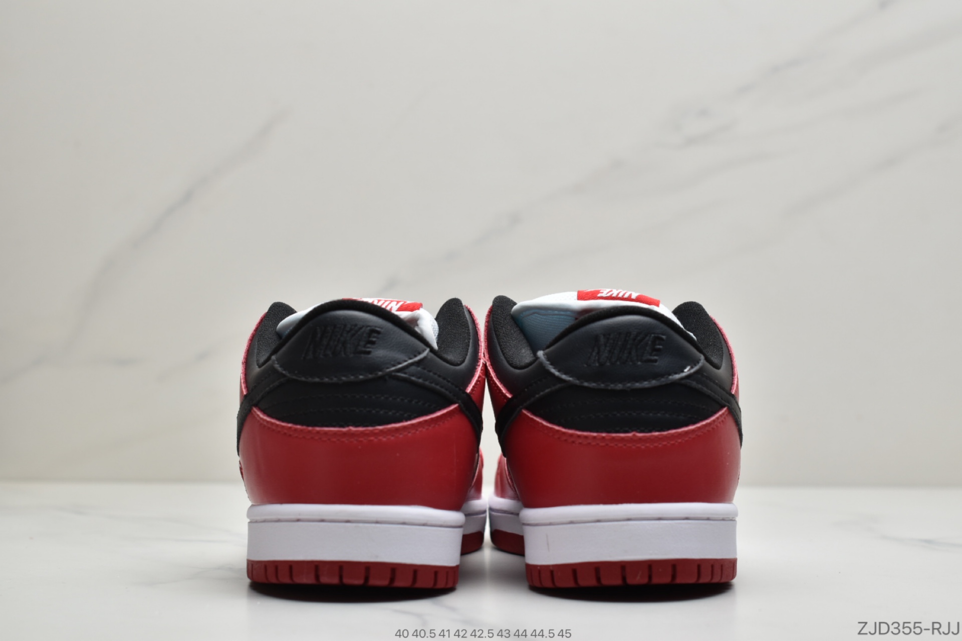 240 公司级耐克NIKE 耐克SB低帮板鞋 芝加哥 货号：BQ6817-600