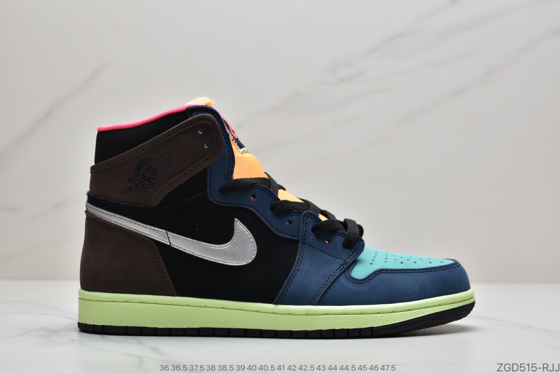 290 公司级Air Jordan 1 High OG “Undefeated Dunk”555088-201