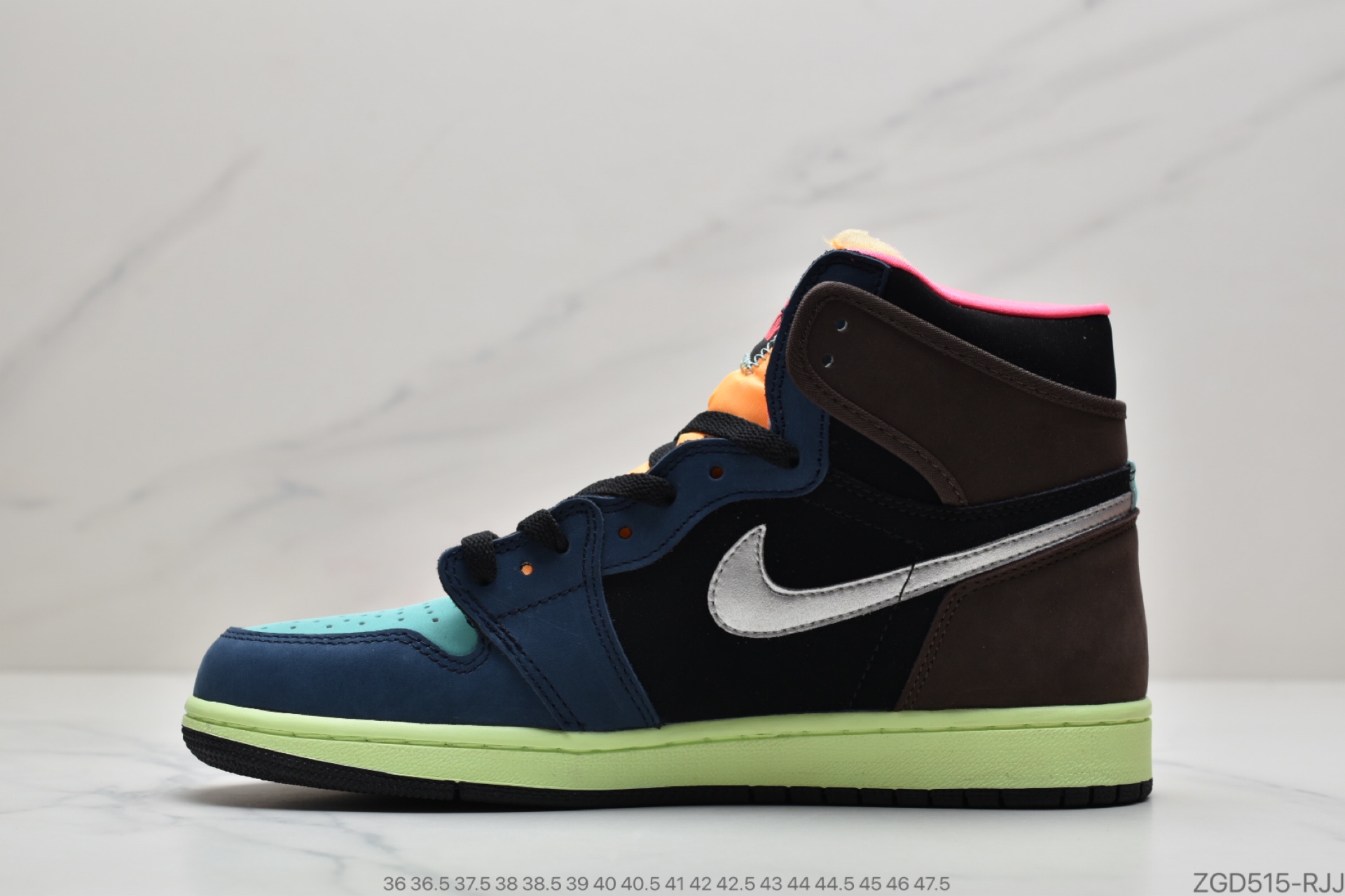 290 公司级Air Jordan 1 High OG “Undefeated Dunk”555088-201