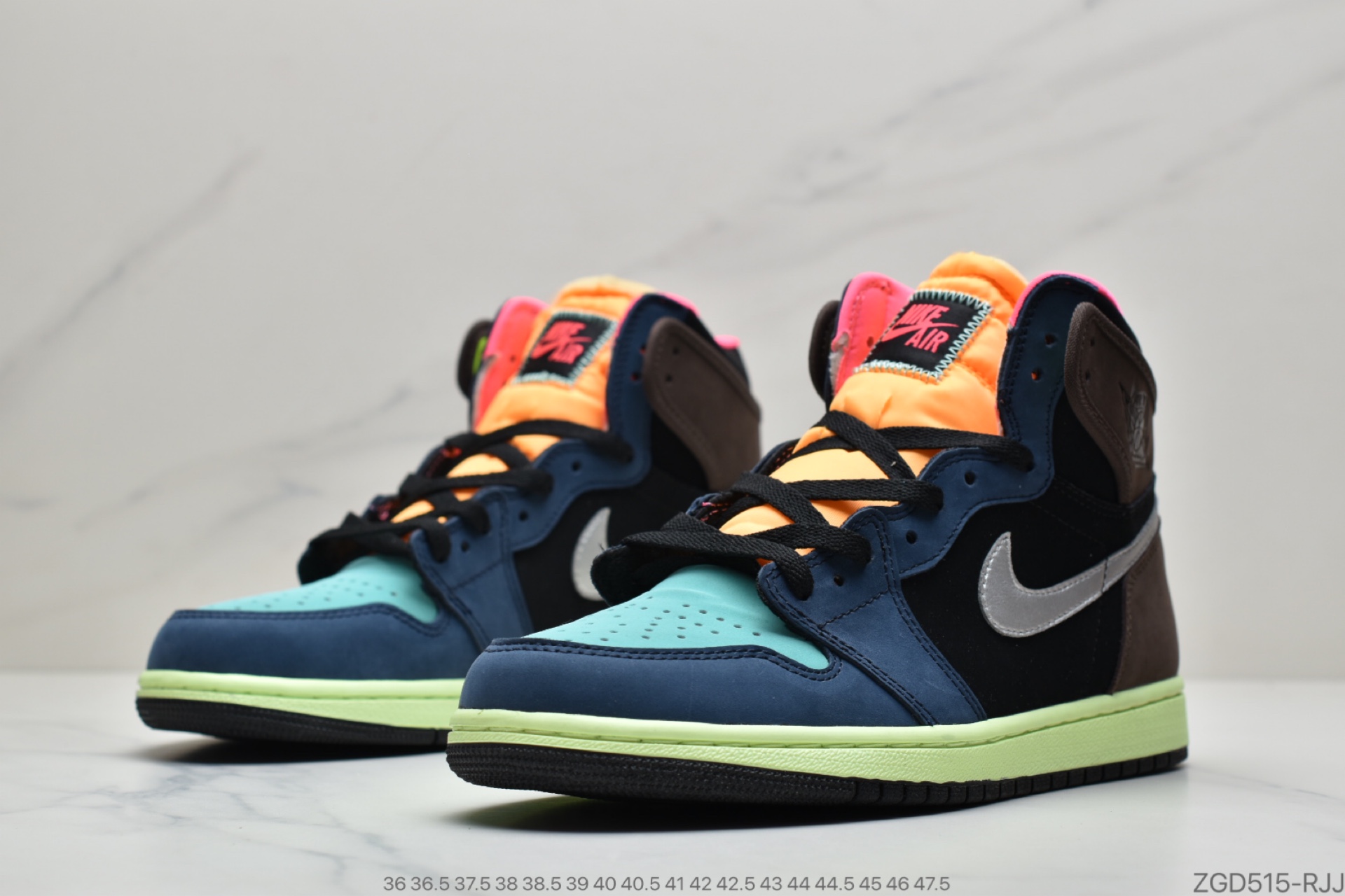 290 公司级Air Jordan 1 High OG “Undefeated Dunk”555088-201