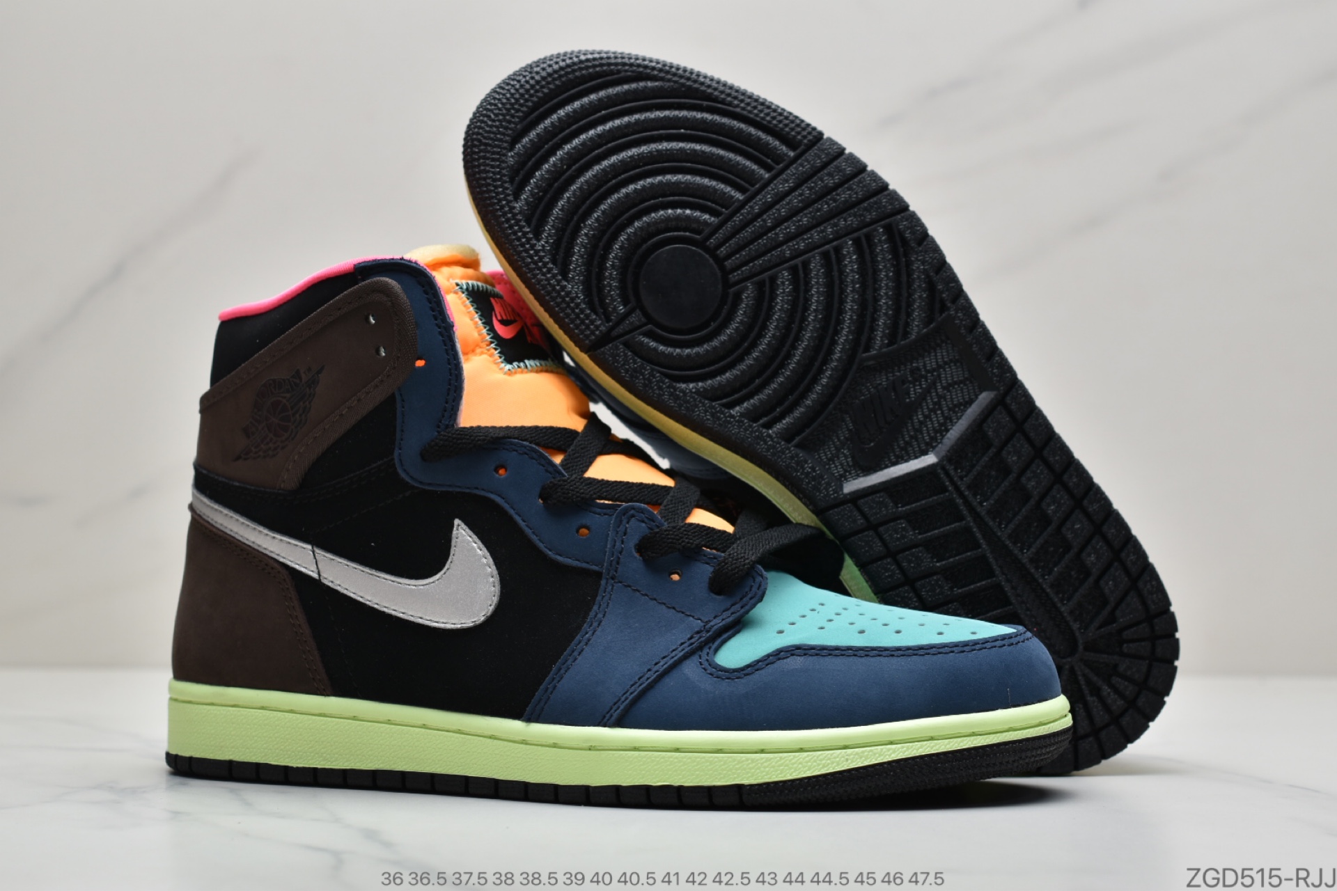 290 公司级Air Jordan 1 High OG “Undefeated Dunk”555088-201