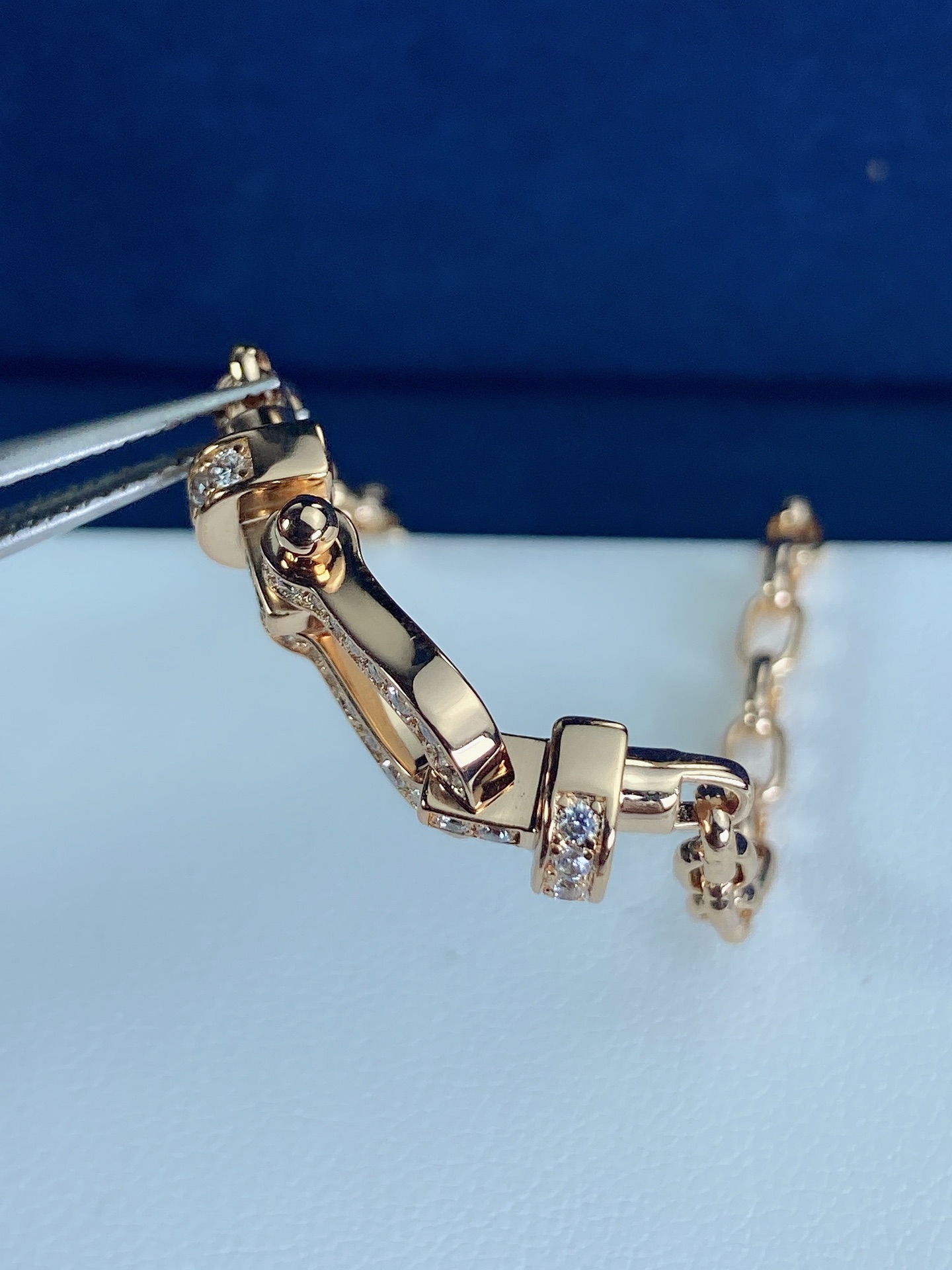 fred 链条款手链最近超级迷这款链条⛓️个人觉得比绳子款洋气很多呢而且链条款是可以戴一辈子的不像绳子消